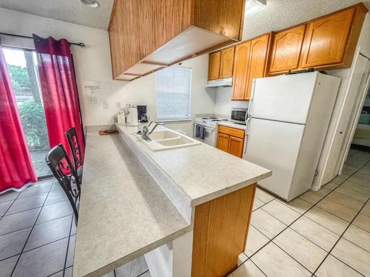 Comal River Condo 373 Нью Браунфелс Экстерьер фото